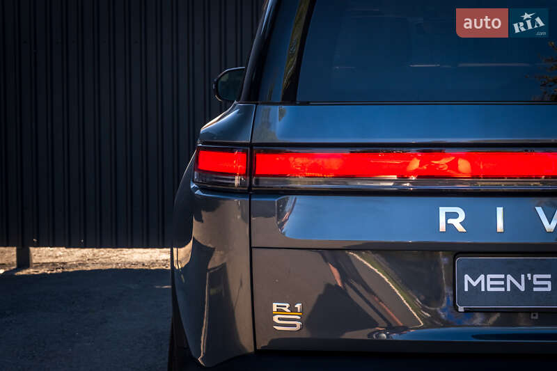 Позашляховик / Кросовер Rivian R1S 2023 в Києві