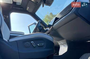 Позашляховик / Кросовер Rivian R1S 2023 в 