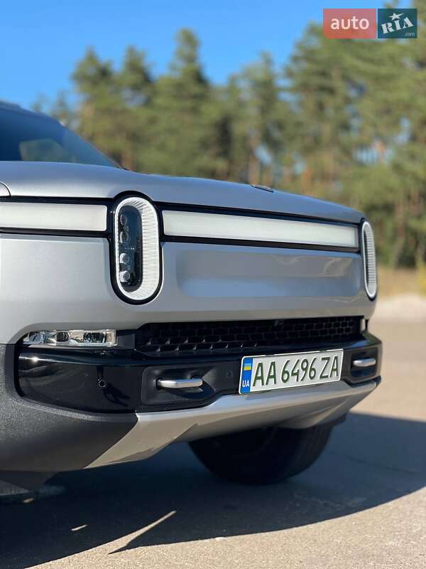 Позашляховик / Кросовер Rivian R1S 2023 в Києві фото 6 Позашляховик / Кросовер Rivian R1S 2023 в Києві