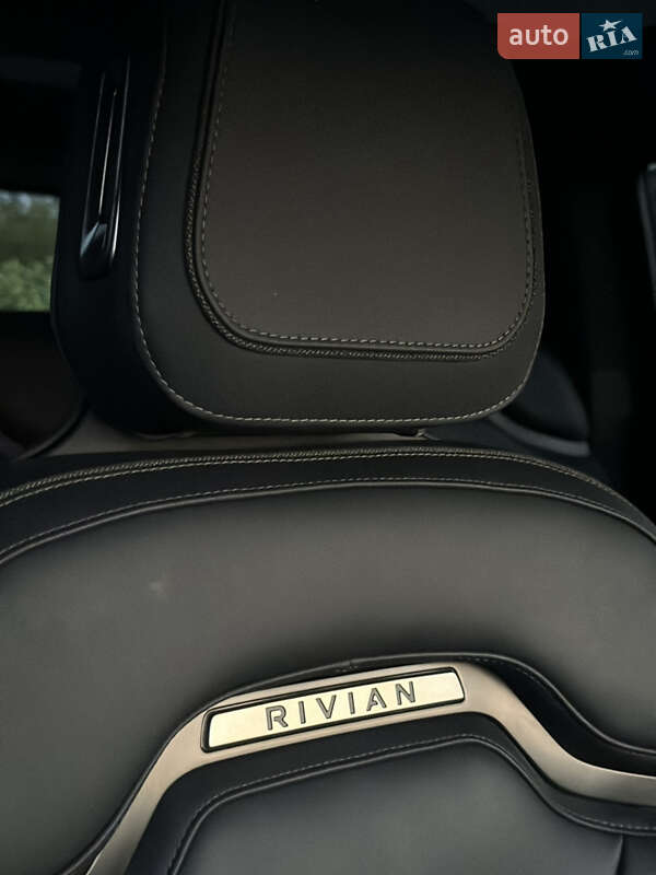 Позашляховик / Кросовер Rivian R1S 2024 в Києві
