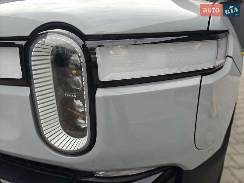 Внедорожник / Кроссовер Rivian R1S 2023 в Киеве