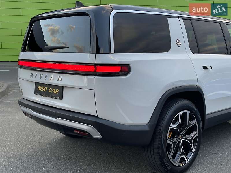 Позашляховик / Кросовер Rivian R1S 2022 в Києві