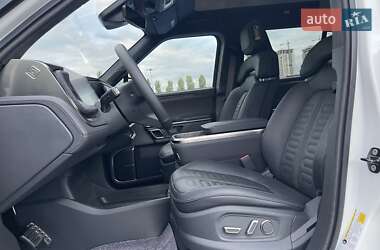 Внедорожник / Кроссовер Rivian R1S 2022 в 