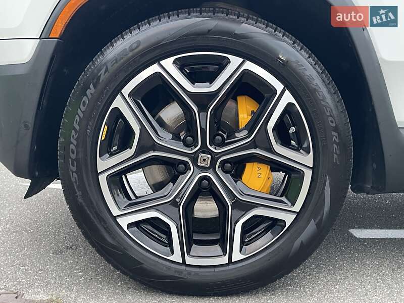 Позашляховик / Кросовер Rivian R1S 2022 в Києві