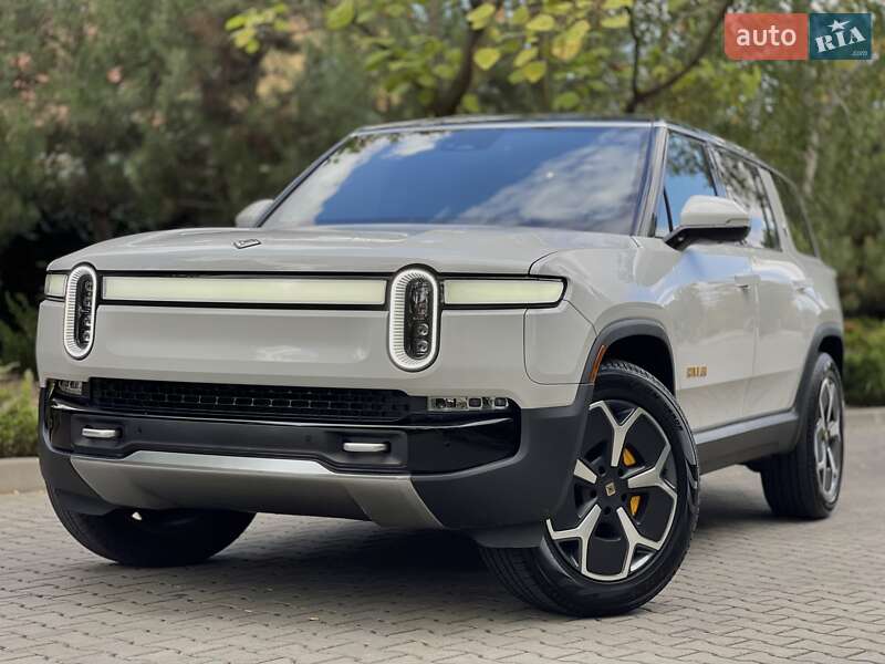 Позашляховик / Кросовер Rivian R1S 2025 в Одесі