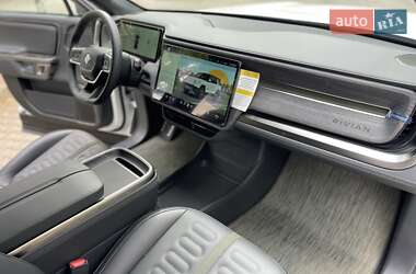 Внедорожник / Кроссовер Rivian R1S 2025 в 