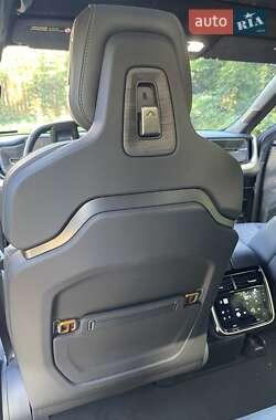 Внедорожник / Кроссовер Rivian R1S 2022 в 