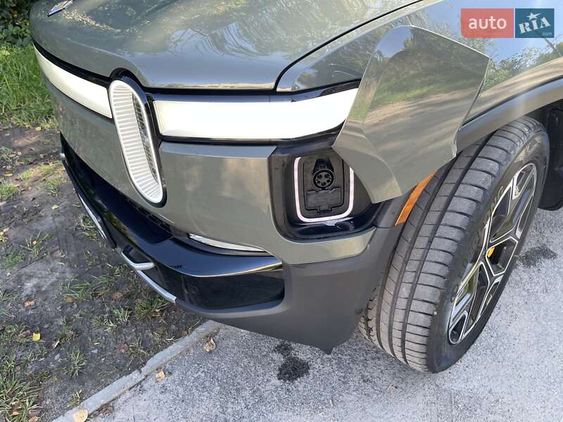Позашляховик / Кросовер Rivian R1S 2022 в Рівному