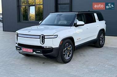 Внедорожник / Кроссовер Rivian R1S 2023 в 