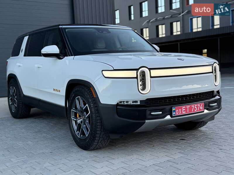 Позашляховик / Кросовер Rivian R1S 2023 в Дубні
