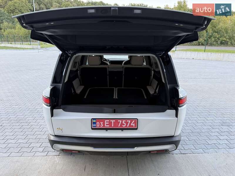 Позашляховик / Кросовер Rivian R1S 2023 в Дубні