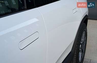 Внедорожник / Кроссовер Rivian R1S 2023 в 