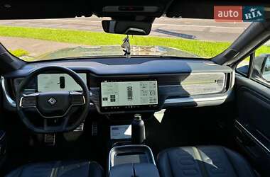 Позашляховик / Кросовер Rivian R1S 2022 в 