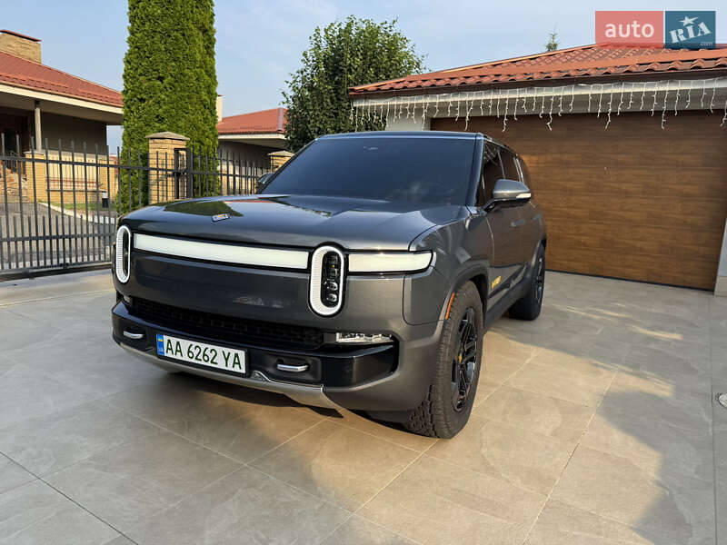 Внедорожник / Кроссовер Rivian R1S 2023 в Киеве
