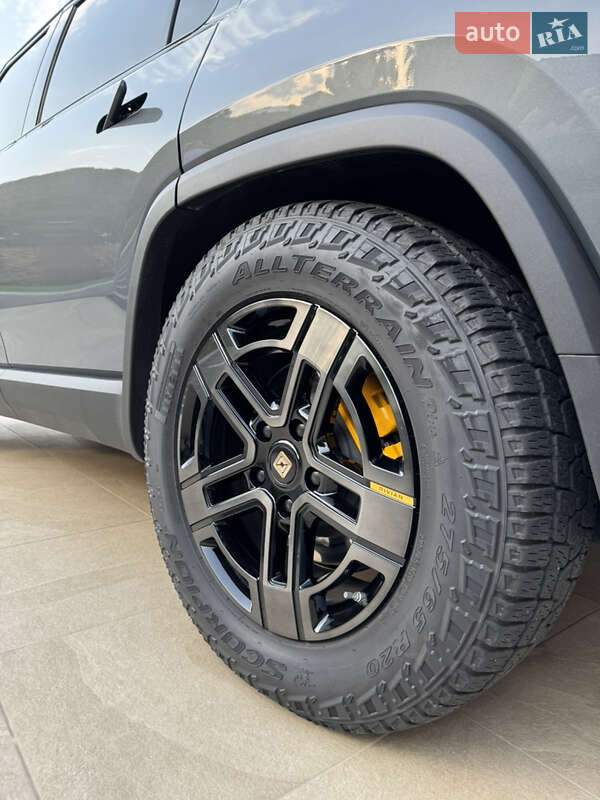 Внедорожник / Кроссовер Rivian R1S 2023 в Киеве