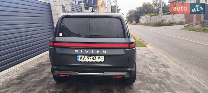 Внедорожник / Кроссовер Rivian R1S 2023 в Киеве фото 3 Внедорожник / Кроссовер Rivian R1S 2023 в Киеве