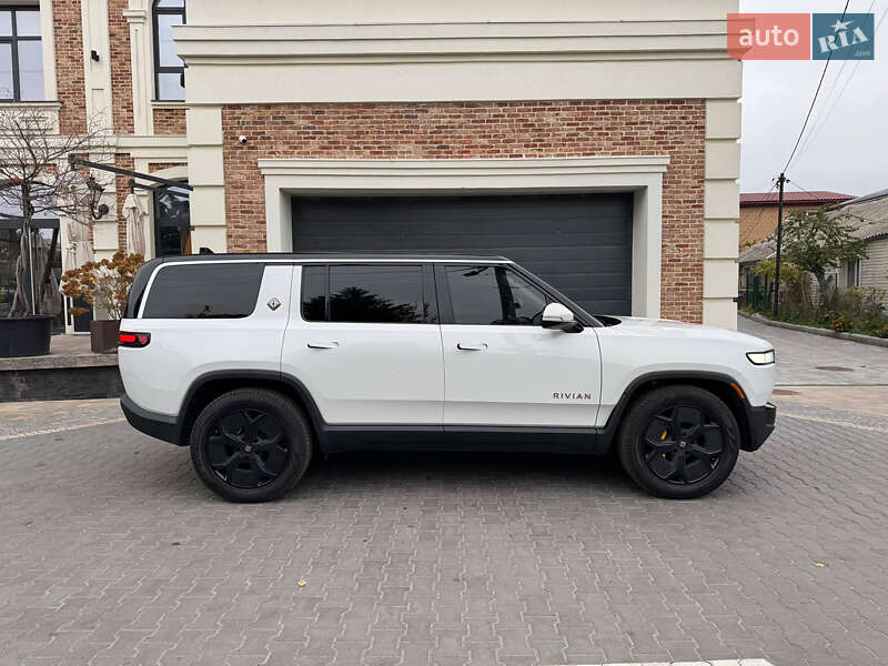 Внедорожник / Кроссовер Rivian R1S 2023 в Белой Церкви