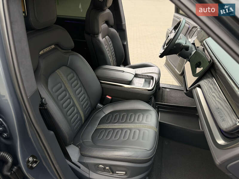 Позашляховик / Кросовер Rivian R1S 2022 в Костопілі