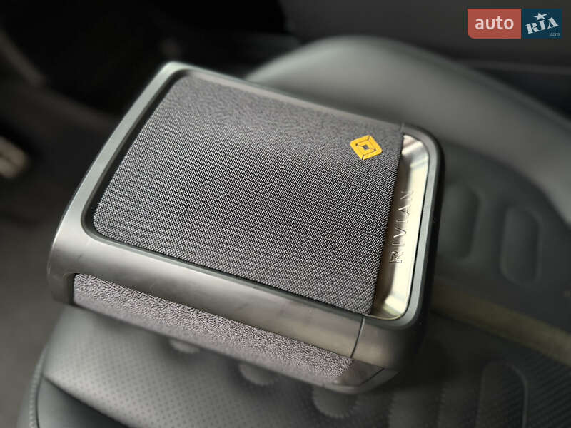 Позашляховик / Кросовер Rivian R1S 2022 в Костопілі