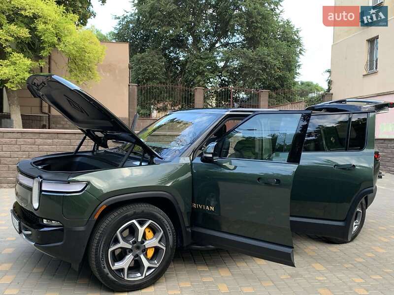 Внедорожник / Кроссовер Rivian R1S 2023 в Одессе фото 17 Внедорожник / Кроссовер Rivian R1S 2023 в Одессе