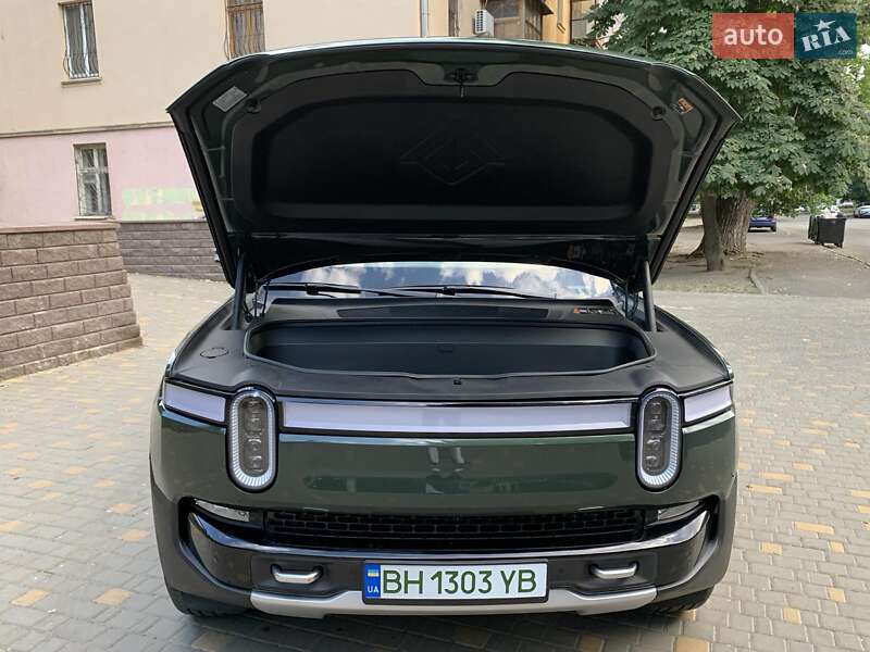 Внедорожник / Кроссовер Rivian R1S 2023 в Одессе фото 49 Внедорожник / Кроссовер Rivian R1S 2023 в Одессе