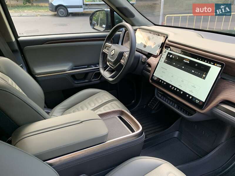 Внедорожник / Кроссовер Rivian R1S 2023 в Одессе фото 26 Внедорожник / Кроссовер Rivian R1S 2023 в Одессе