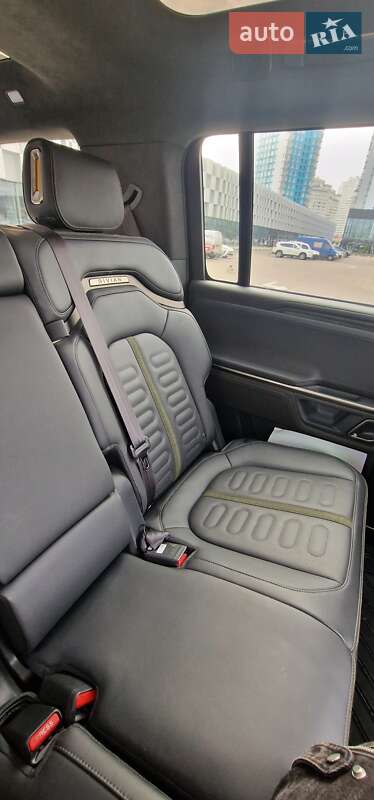 Внедорожник / Кроссовер Rivian R1S 2023 в Одессе фото 23 Внедорожник / Кроссовер Rivian R1S 2023 в Одессе