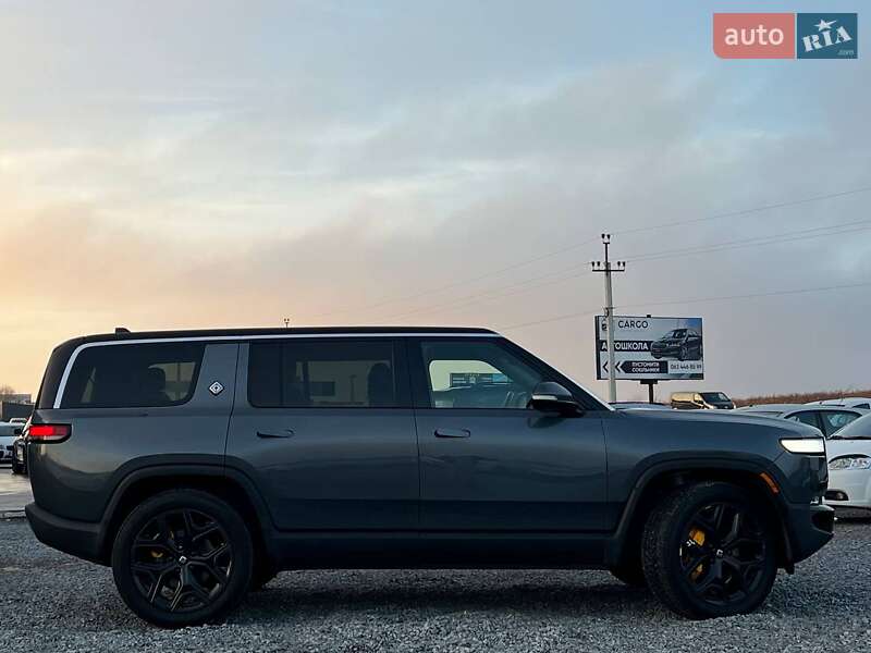 Позашляховик / Кросовер Rivian R1S 2023 в Львові