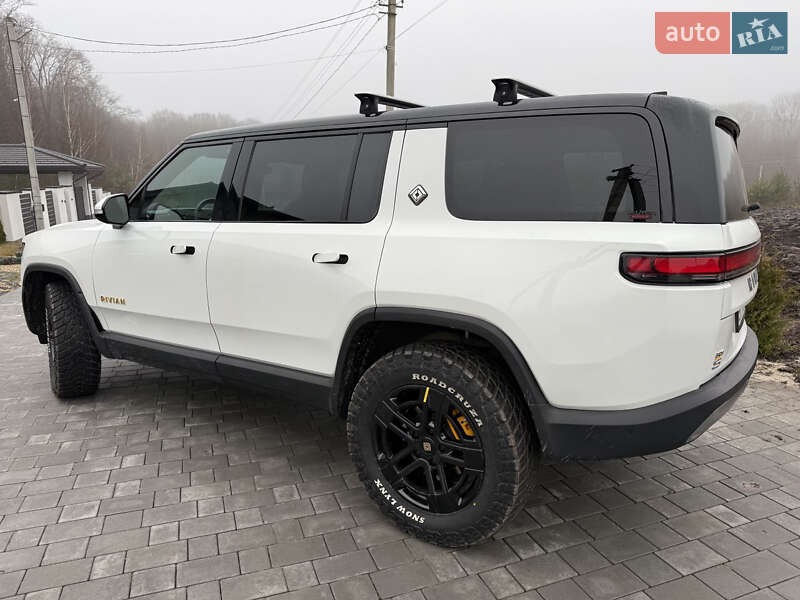 Внедорожник / Кроссовер Rivian R1S 2023 в Хмельницком
