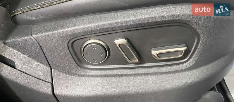 Внедорожник / Кроссовер Rivian R1S 2023 в Львове фото 21 Внедорожник / Кроссовер Rivian R1S 2023 в Львове