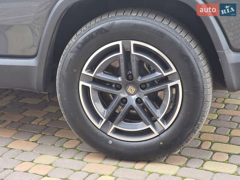 Внедорожник / Кроссовер Rivian R1S 2024 в Ровно фото 9 Внедорожник / Кроссовер Rivian R1S 2024 в Ровно