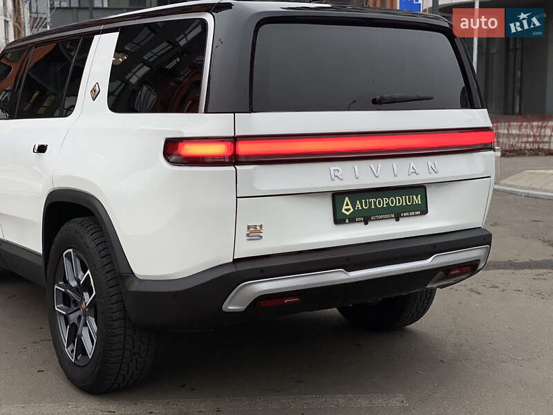 Внедорожник / Кроссовер Rivian R1S 2023 в Киеве