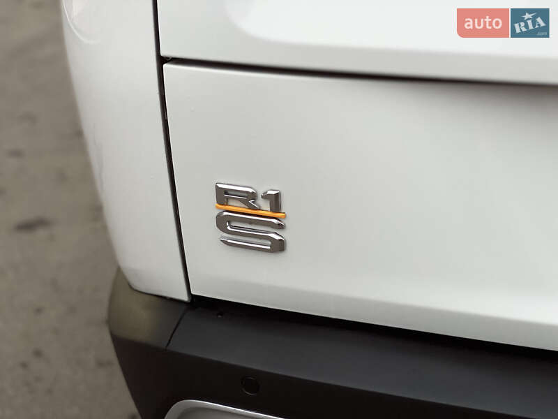 Внедорожник / Кроссовер Rivian R1S 2023 в Киеве