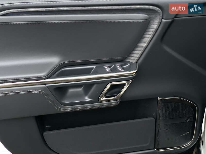 Внедорожник / Кроссовер Rivian R1S 2023 в Киеве