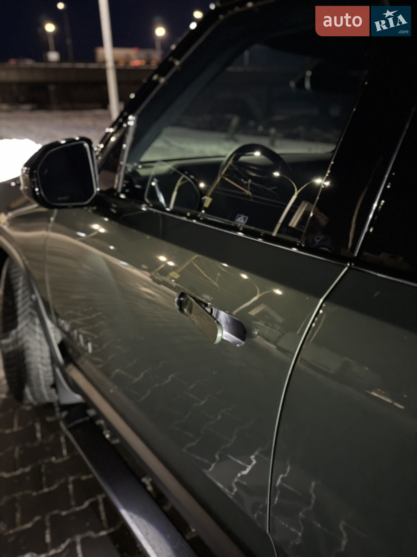 2023 Rivian R1S - мініатюра 19