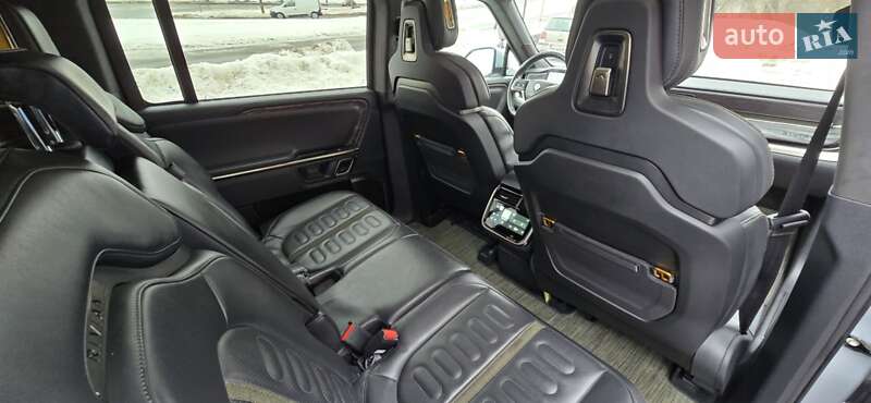 Внедорожник / Кроссовер Rivian R1S 2022 в Хмельницком