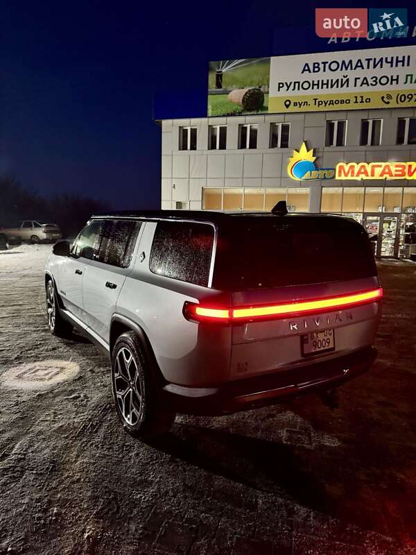 Внедорожник / Кроссовер Rivian R1S 2022 в Хмельницком