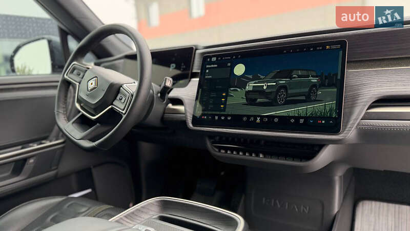 Внедорожник / Кроссовер Rivian R1S 2024 в Костополе