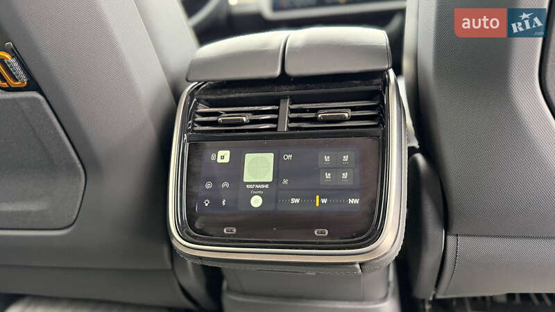 Внедорожник / Кроссовер Rivian R1S 2024 в Костополе