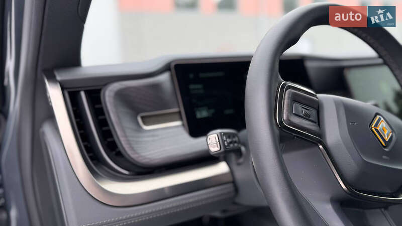 Внедорожник / Кроссовер Rivian R1S 2024 в Костополе