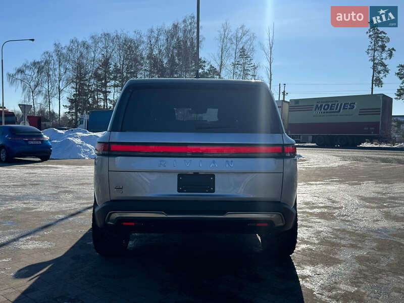 Внедорожник / Кроссовер Rivian R1S 2025 в Луцке
