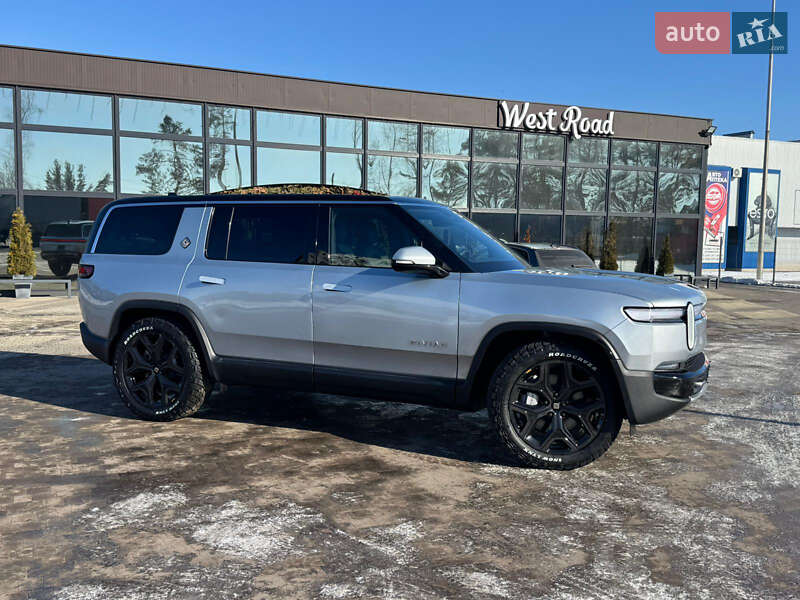 Внедорожник / Кроссовер Rivian R1S 2025 в Луцке
