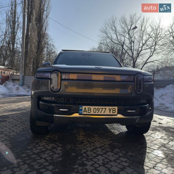 Внедорожник / Кроссовер Rivian R1S 2022 в Хмельницком