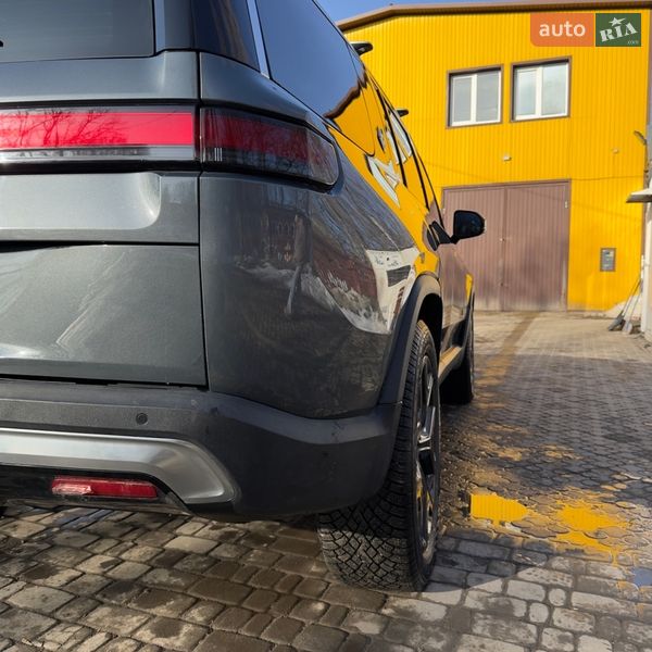 Внедорожник / Кроссовер Rivian R1S 2022 в Хмельницком
