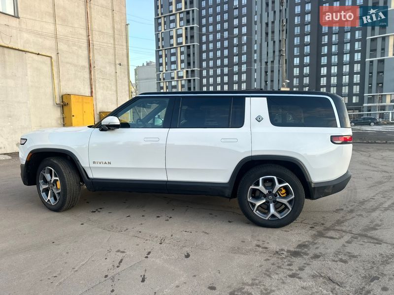 Внедорожник / Кроссовер Rivian R1S 2024 в Киеве