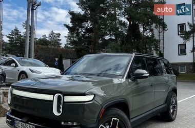 Внедорожник / Кроссовер Rivian R1S 2022 в Киеве