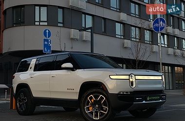 Позашляховик / Кросовер Rivian R1S 2023 в Києві