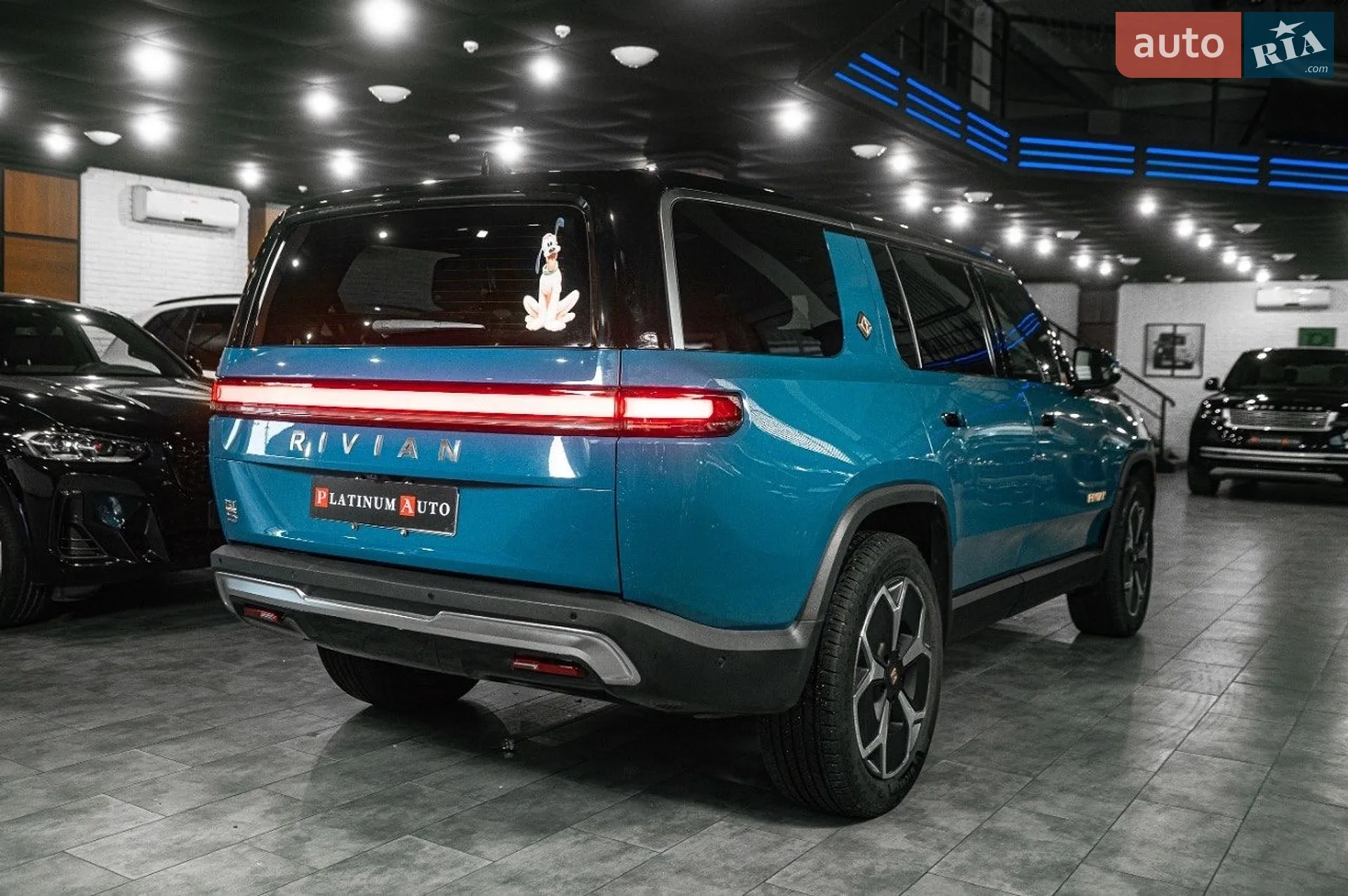 Rivian R1S 2023 VIN 7PDSGABA1RN031444 фото оголошення 11 з 63