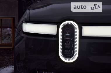 Пікап Rivian R1T 2022 в 