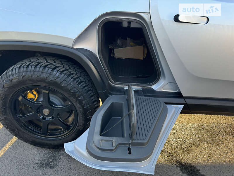 Пікап Rivian R1T 2023 в Луцьку